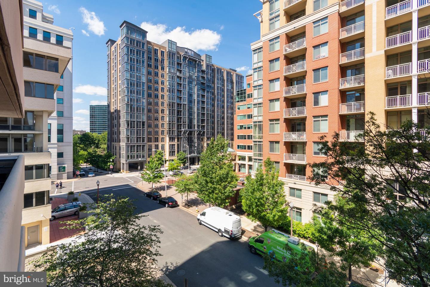 1301 N COURTHOUSE RD #914, ARLINGTON, Virginia 22201, 1 Bedroom Bedrooms, 4 Rooms Rooms,1 BathroomBathrooms,Residential,For sale,1301 N COURTHOUSE RD #914,VAAR2056804 MLS # VAAR2056804
