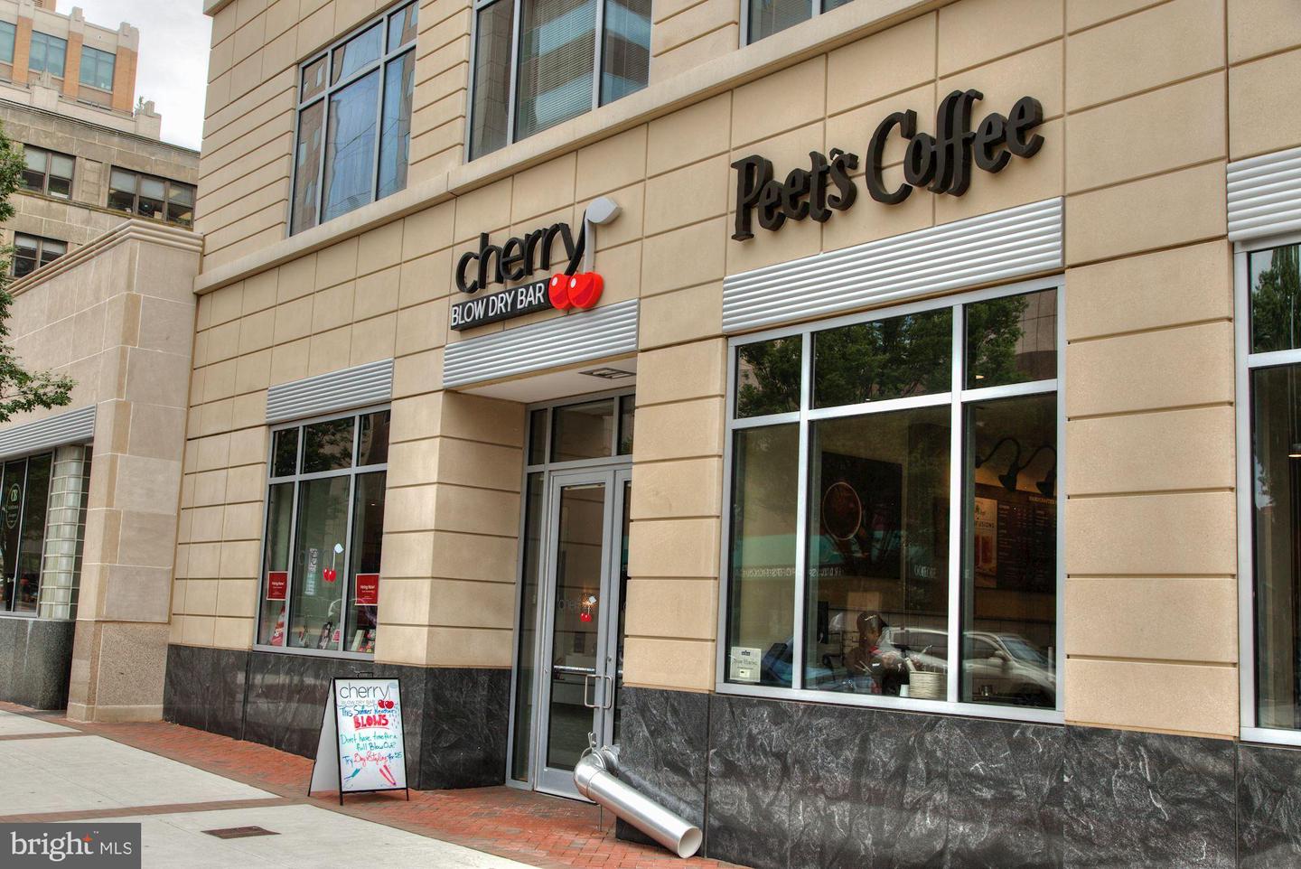 1301 N COURTHOUSE RD #914, ARLINGTON, Virginia 22201, 1 Bedroom Bedrooms, 4 Rooms Rooms,1 BathroomBathrooms,Residential,For sale,1301 N COURTHOUSE RD #914,VAAR2056804 MLS # VAAR2056804