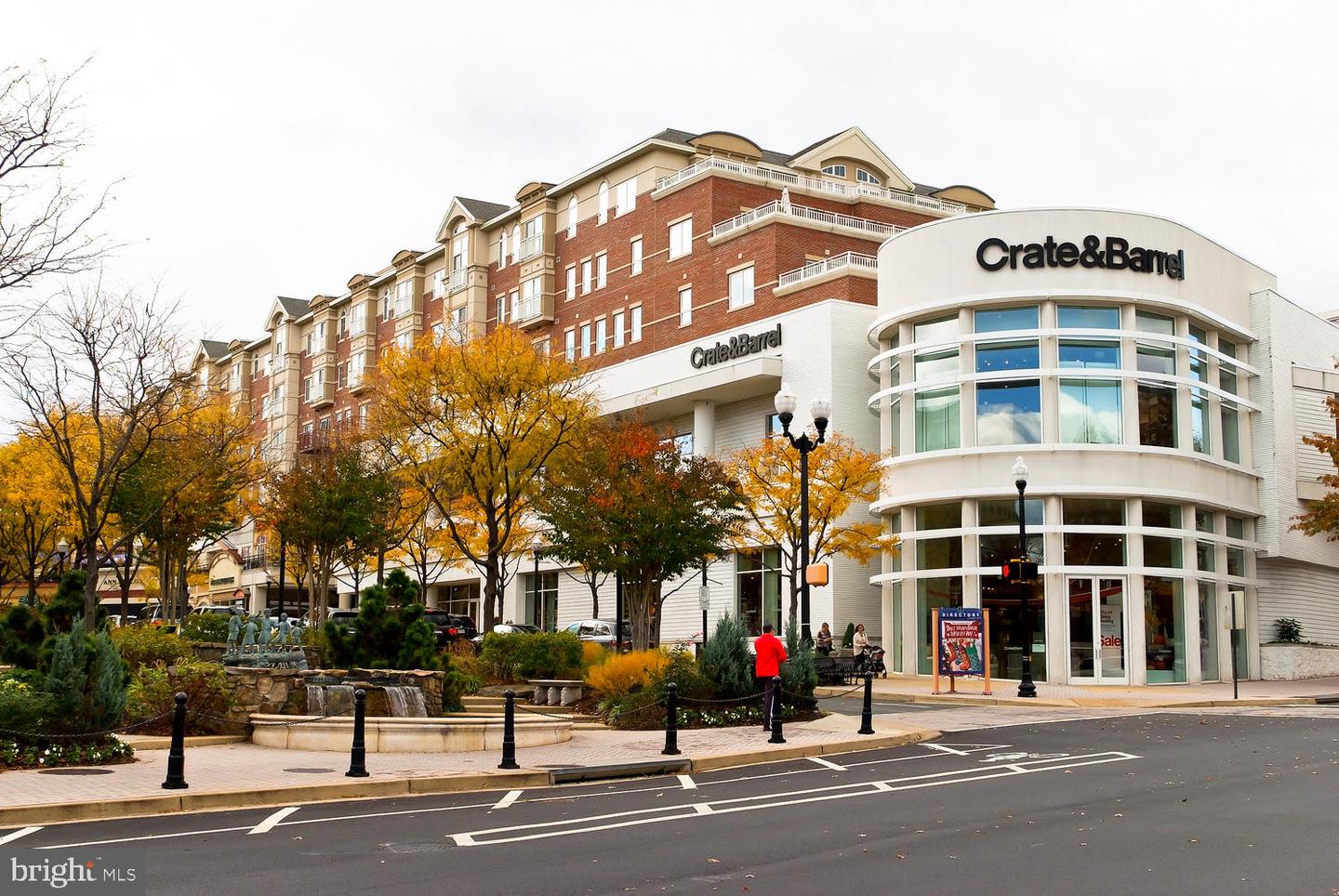 1301 N COURTHOUSE RD #914, ARLINGTON, Virginia 22201, 1 Bedroom Bedrooms, 4 Rooms Rooms,1 BathroomBathrooms,Residential,For sale,1301 N COURTHOUSE RD #914,VAAR2056804 MLS # VAAR2056804