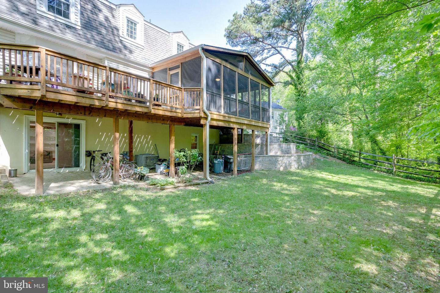 8801 AQUARY CT, SPRINGFIELD, Virginia 22153, 5 Bedrooms Bedrooms, ,3 BathroomsBathrooms,Residential,For sale,8801 AQUARY CT,VAFX2237686 MLS # VAFX2237686