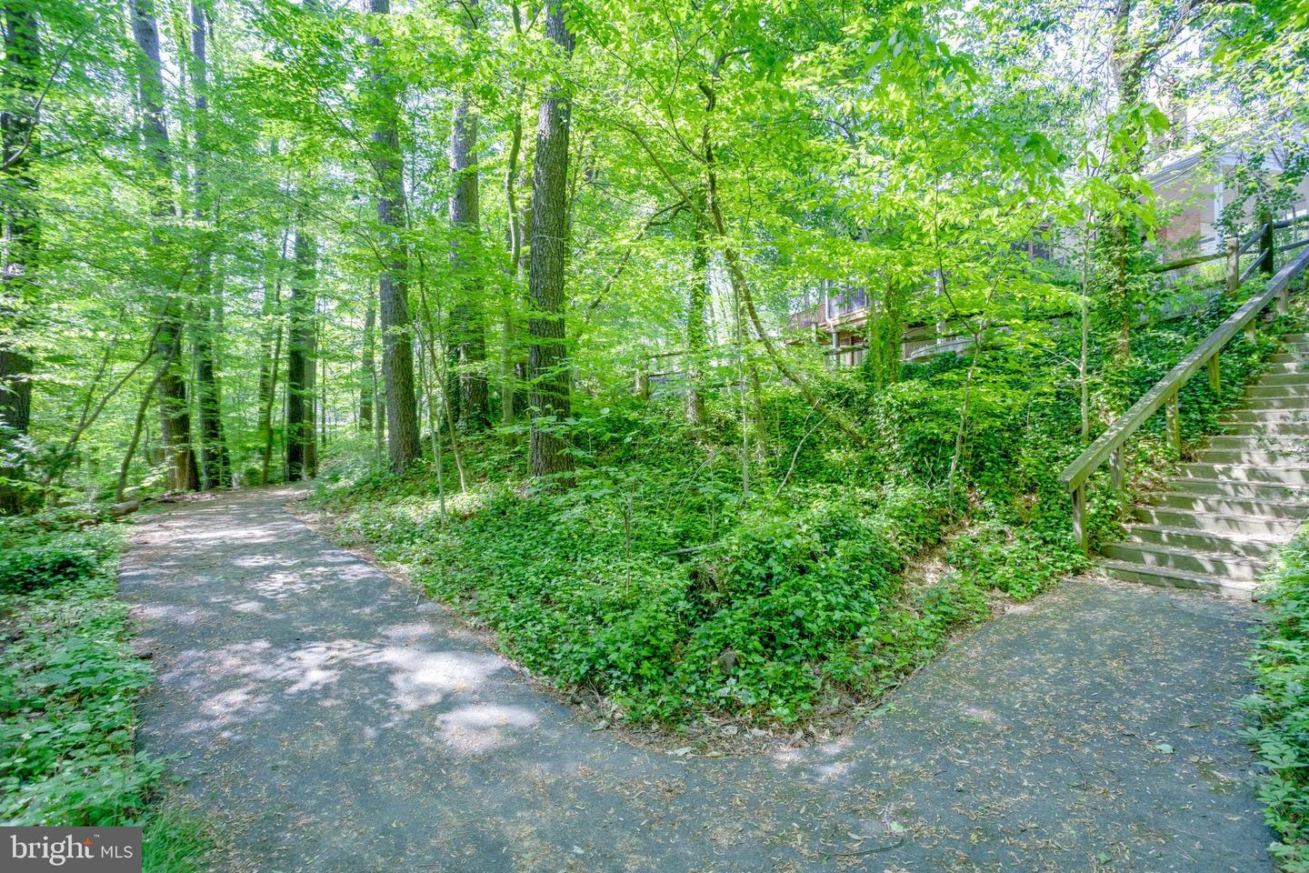 8801 AQUARY CT, SPRINGFIELD, Virginia 22153, 5 Bedrooms Bedrooms, ,3 BathroomsBathrooms,Residential,For sale,8801 AQUARY CT,VAFX2237686 MLS # VAFX2237686