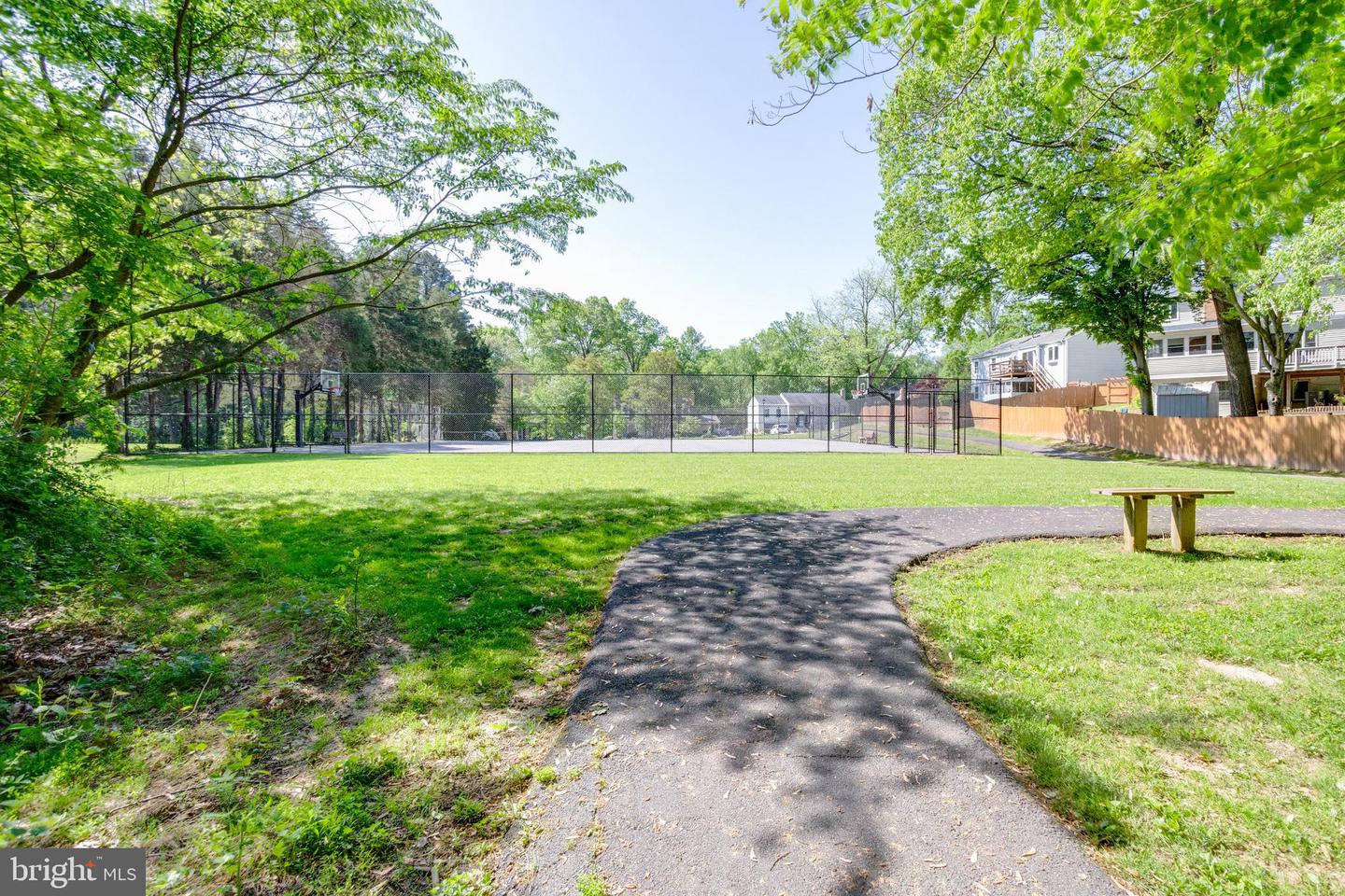 8801 AQUARY CT, SPRINGFIELD, Virginia 22153, 5 Bedrooms Bedrooms, ,3 BathroomsBathrooms,Residential,For sale,8801 AQUARY CT,VAFX2237686 MLS # VAFX2237686