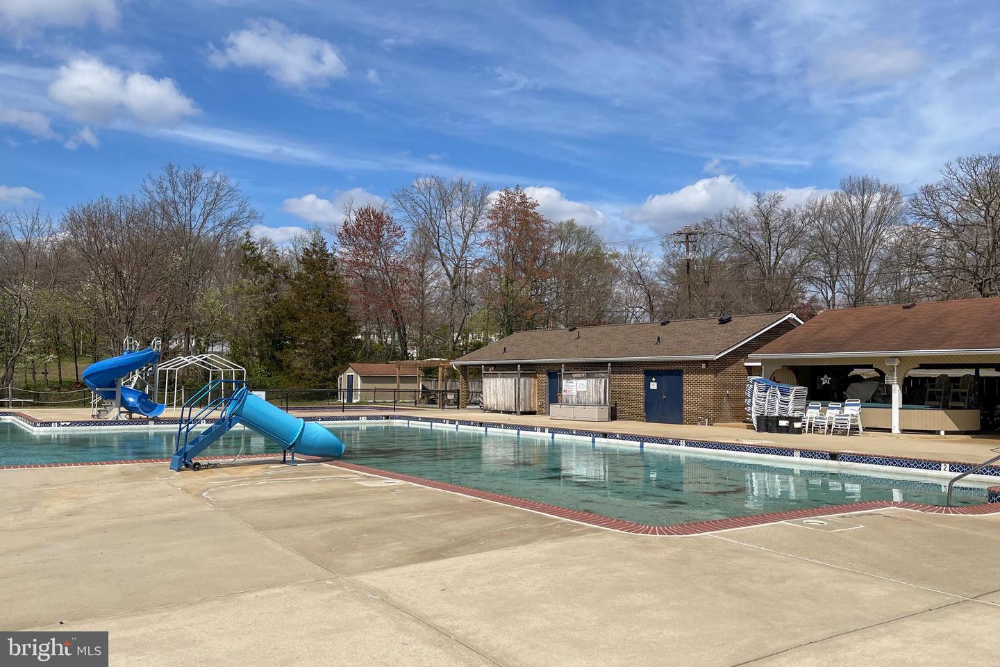 8801 AQUARY CT, SPRINGFIELD, Virginia 22153, 5 Bedrooms Bedrooms, ,3 BathroomsBathrooms,Residential,For sale,8801 AQUARY CT,VAFX2237686 MLS # VAFX2237686
