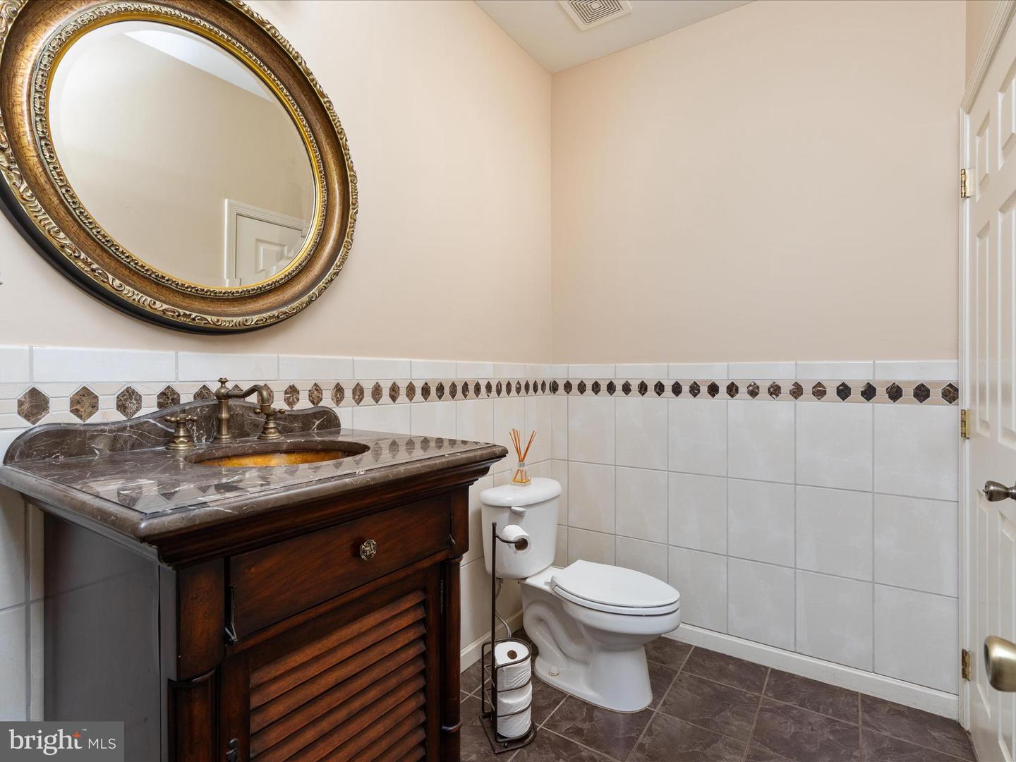 21428 ESTATE PL, ASHBURN, Virginia 20147, 5 Bedrooms Bedrooms, ,4 BathroomsBathrooms,Residential,For sale,21428 ESTATE PL,VALO2095192 MLS # VALO2095192