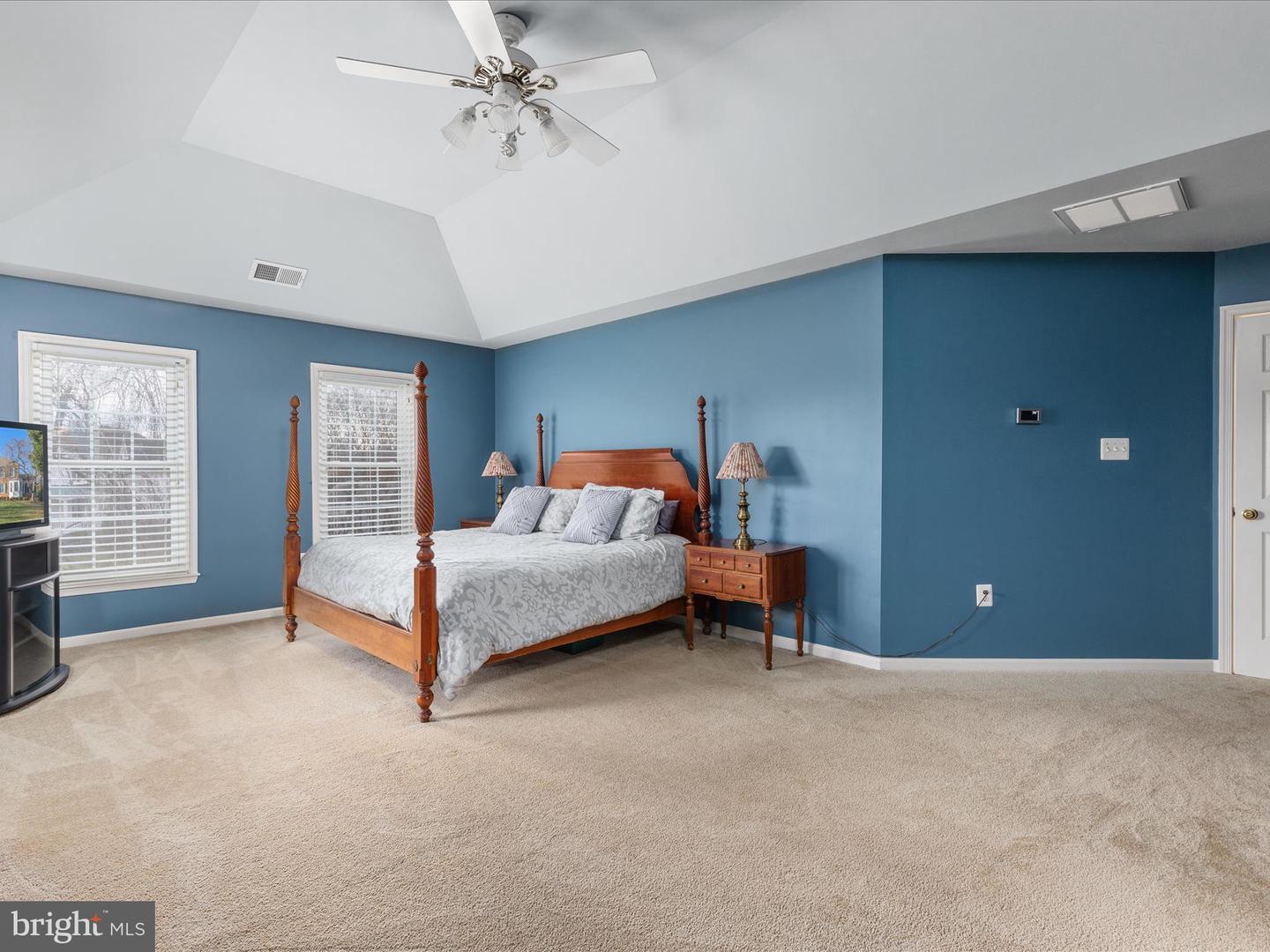 21428 ESTATE PL, ASHBURN, Virginia 20147, 5 Bedrooms Bedrooms, ,4 BathroomsBathrooms,Residential,For sale,21428 ESTATE PL,VALO2095192 MLS # VALO2095192
