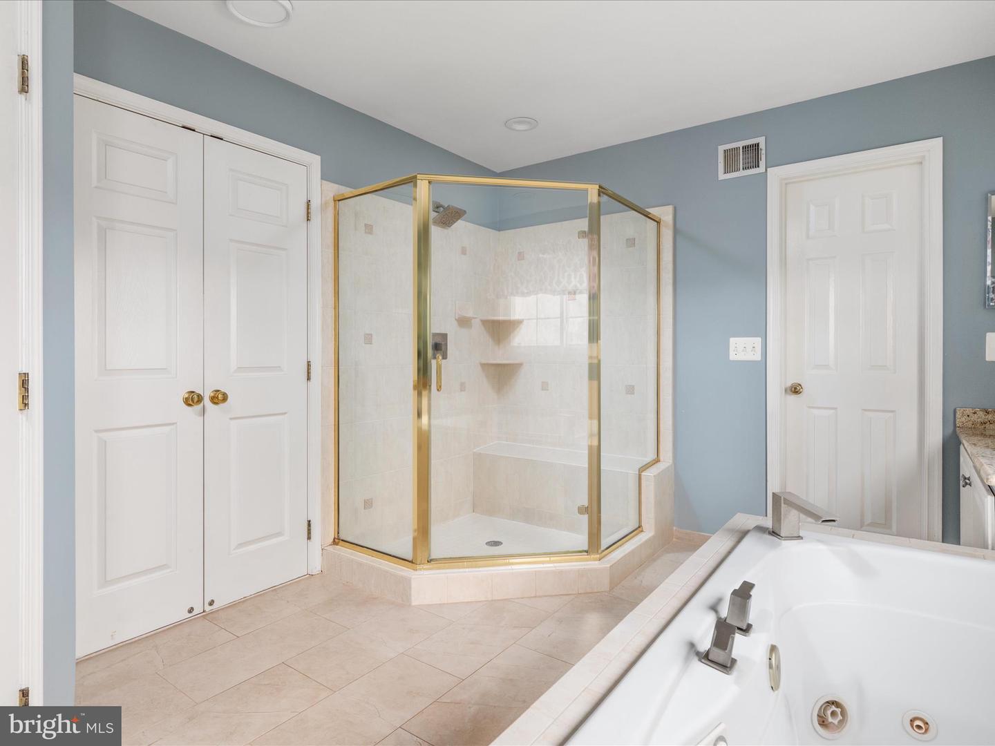 21428 ESTATE PL, ASHBURN, Virginia 20147, 5 Bedrooms Bedrooms, ,4 BathroomsBathrooms,Residential,For sale,21428 ESTATE PL,VALO2095192 MLS # VALO2095192