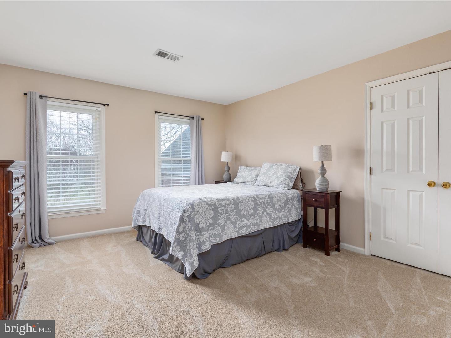 21428 ESTATE PL, ASHBURN, Virginia 20147, 5 Bedrooms Bedrooms, ,4 BathroomsBathrooms,Residential,For sale,21428 ESTATE PL,VALO2095192 MLS # VALO2095192