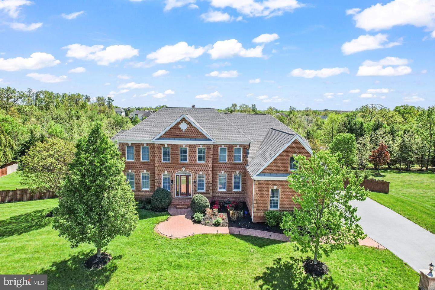 43112 UNISON KNOLL CIR, ASHBURN, Virginia 20148, 6 Bedrooms Bedrooms, ,7 BathroomsBathrooms,Residential,For sale,43112 UNISON KNOLL CIR,VALO2095200 MLS # VALO2095200