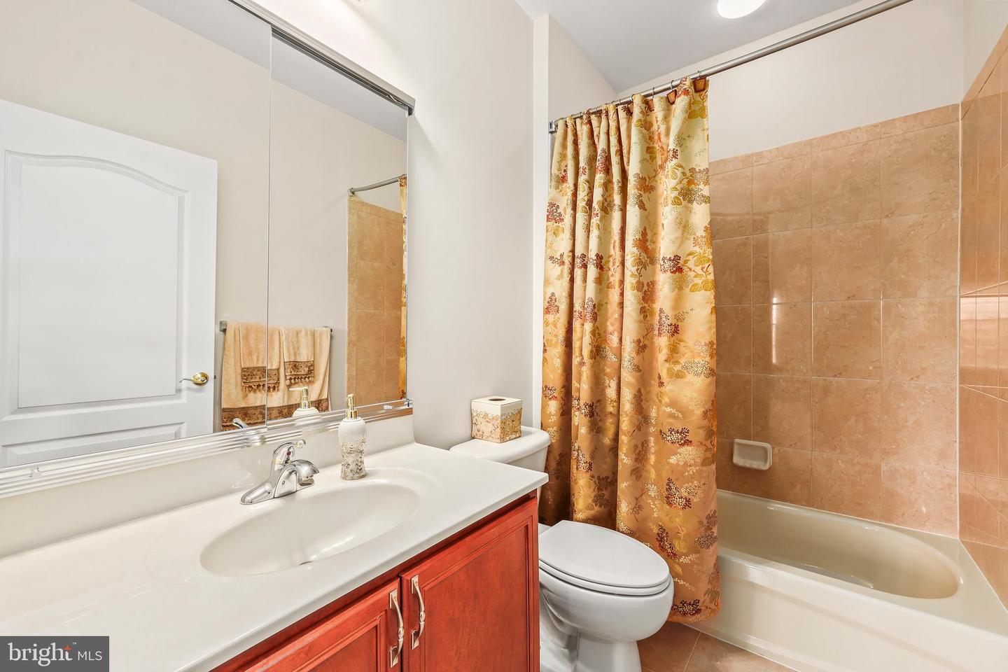 43112 UNISON KNOLL CIR, ASHBURN, Virginia 20148, 6 Bedrooms Bedrooms, ,7 BathroomsBathrooms,Residential,For sale,43112 UNISON KNOLL CIR,VALO2095200 MLS # VALO2095200