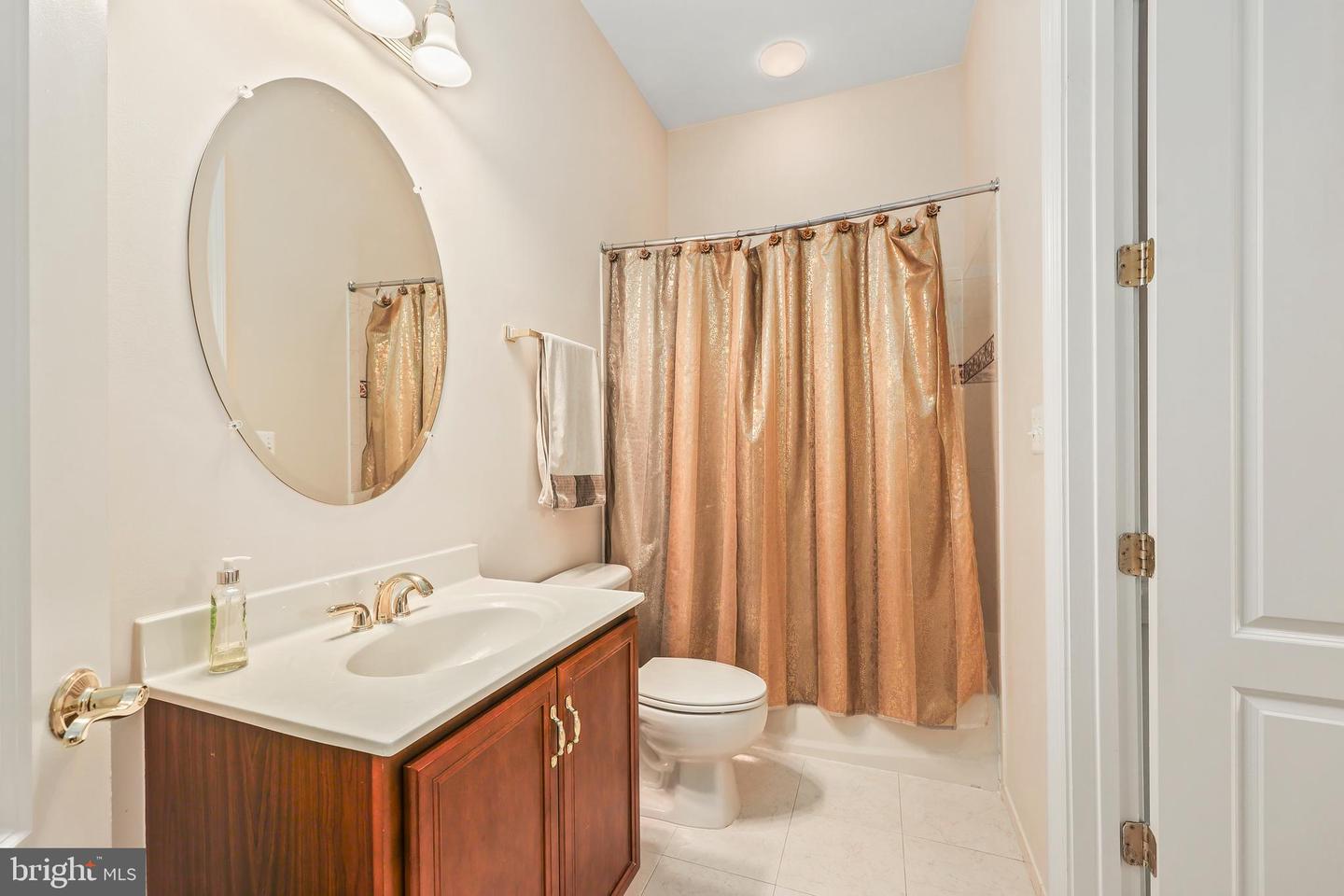 43112 UNISON KNOLL CIR, ASHBURN, Virginia 20148, 6 Bedrooms Bedrooms, ,7 BathroomsBathrooms,Residential,For sale,43112 UNISON KNOLL CIR,VALO2095200 MLS # VALO2095200