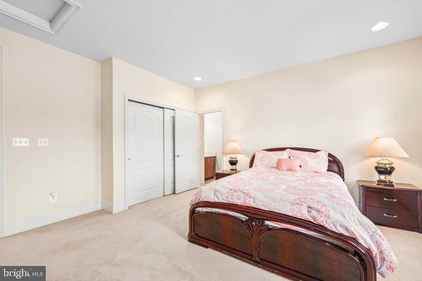 43112 UNISON KNOLL CIR, ASHBURN, Virginia 20148, 6 Bedrooms Bedrooms, ,7 BathroomsBathrooms,Residential,For sale,43112 UNISON KNOLL CIR,VALO2095200 MLS # VALO2095200