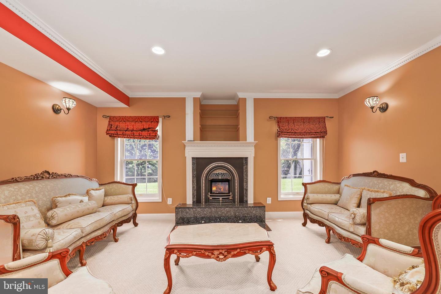 43112 UNISON KNOLL CIR, ASHBURN, Virginia 20148, 6 Bedrooms Bedrooms, ,7 BathroomsBathrooms,Residential,For sale,43112 UNISON KNOLL CIR,VALO2095200 MLS # VALO2095200