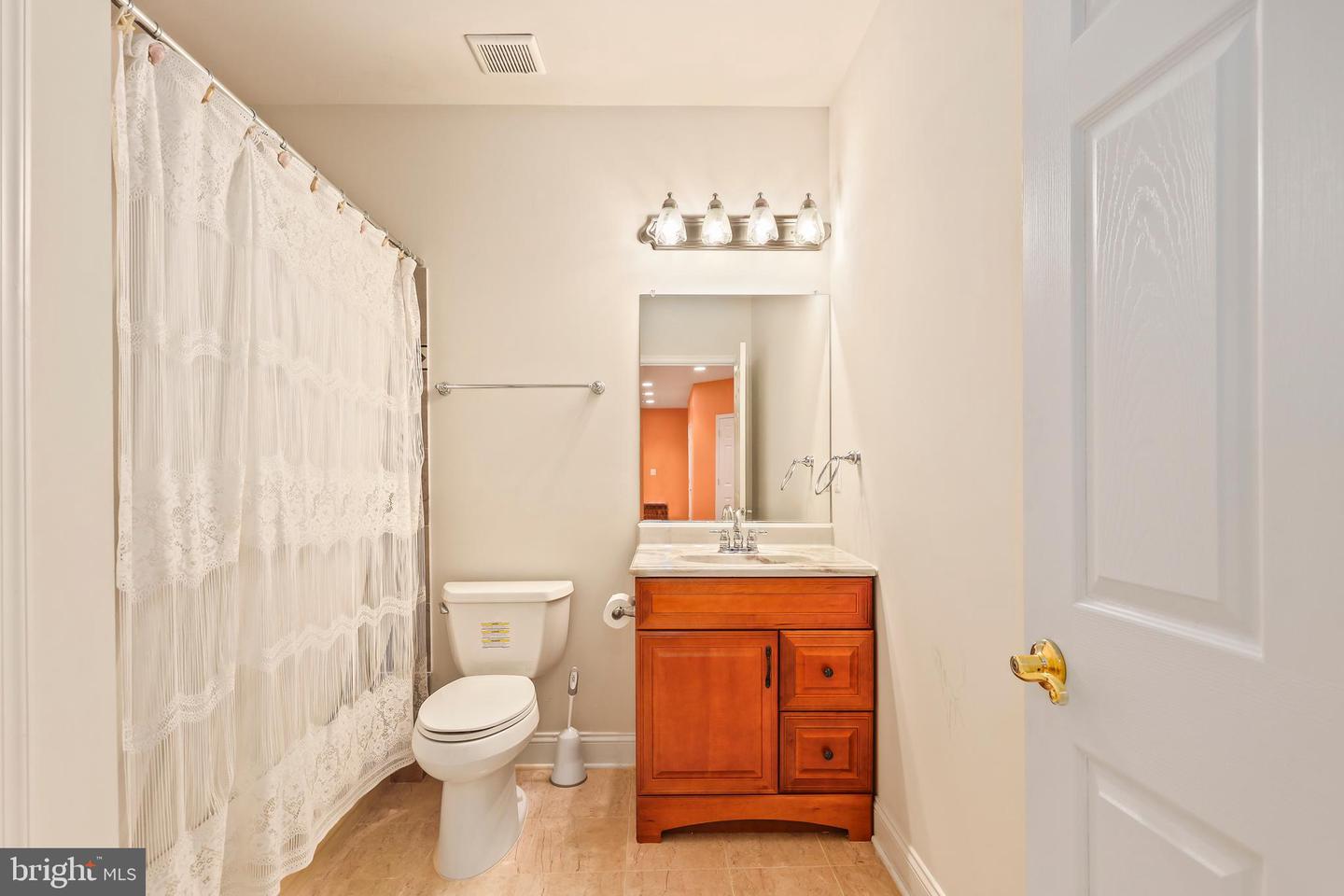 43112 UNISON KNOLL CIR, ASHBURN, Virginia 20148, 6 Bedrooms Bedrooms, ,7 BathroomsBathrooms,Residential,For sale,43112 UNISON KNOLL CIR,VALO2095200 MLS # VALO2095200
