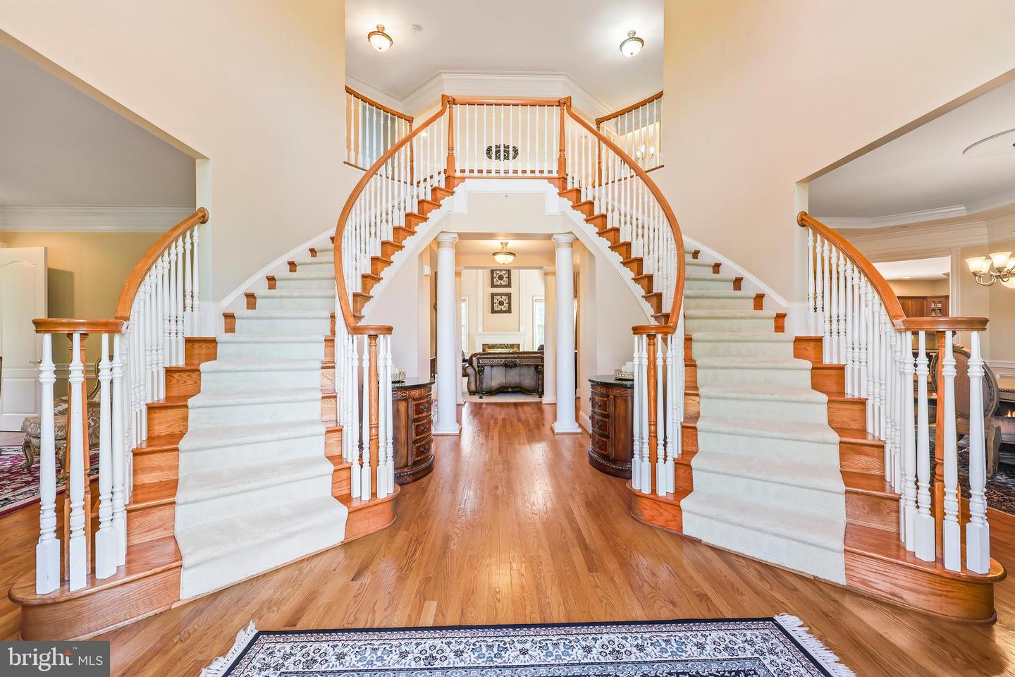 43112 UNISON KNOLL CIR, ASHBURN, Virginia 20148, 6 Bedrooms Bedrooms, ,7 BathroomsBathrooms,Residential,For sale,43112 UNISON KNOLL CIR,VALO2095200 MLS # VALO2095200