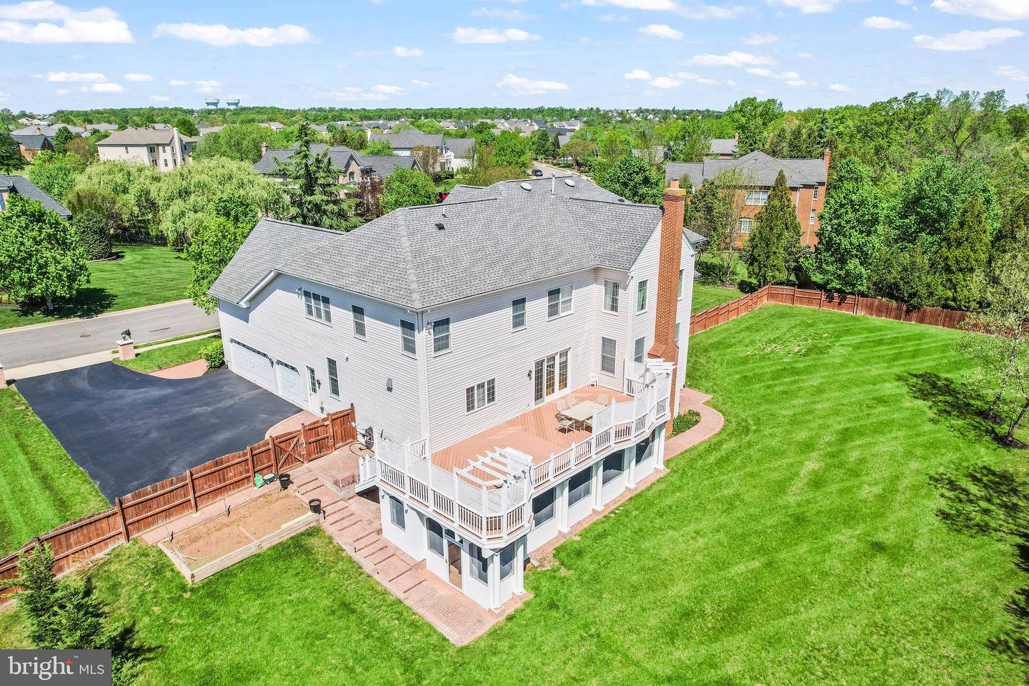 43112 UNISON KNOLL CIR, ASHBURN, Virginia 20148, 6 Bedrooms Bedrooms, ,7 BathroomsBathrooms,Residential,For sale,43112 UNISON KNOLL CIR,VALO2095200 MLS # VALO2095200