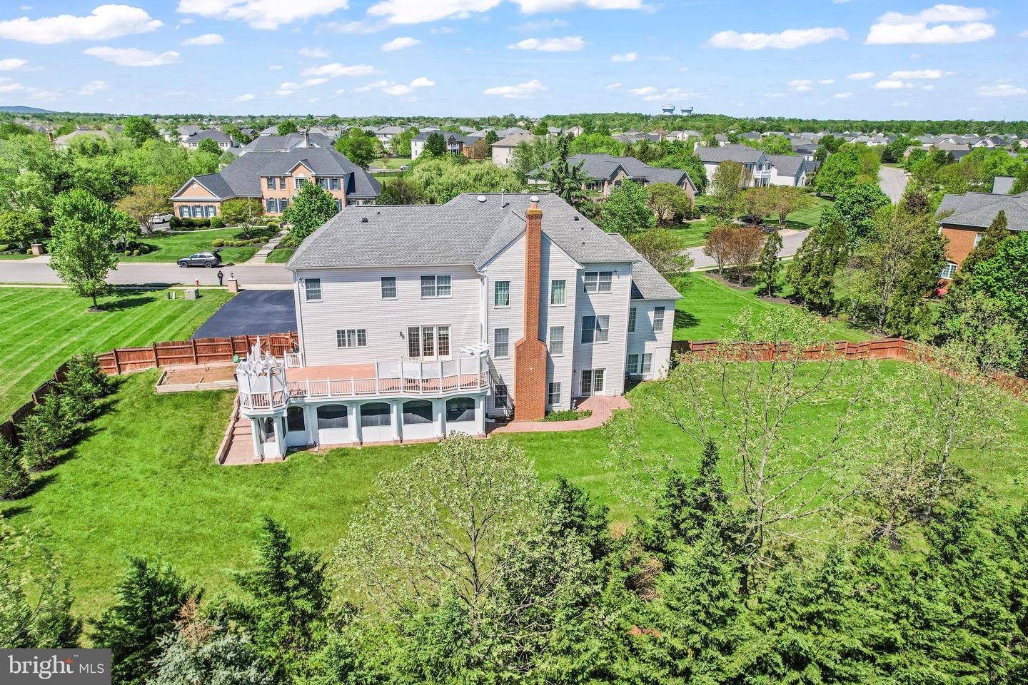 43112 UNISON KNOLL CIR, ASHBURN, Virginia 20148, 6 Bedrooms Bedrooms, ,7 BathroomsBathrooms,Residential,For sale,43112 UNISON KNOLL CIR,VALO2095200 MLS # VALO2095200