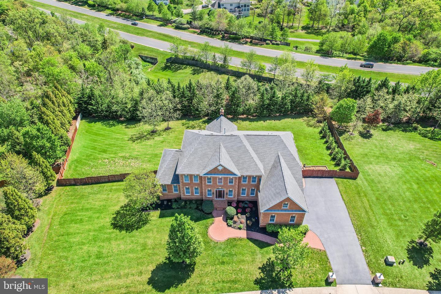 43112 UNISON KNOLL CIR, ASHBURN, Virginia 20148, 6 Bedrooms Bedrooms, ,7 BathroomsBathrooms,Residential,For sale,43112 UNISON KNOLL CIR,VALO2095200 MLS # VALO2095200