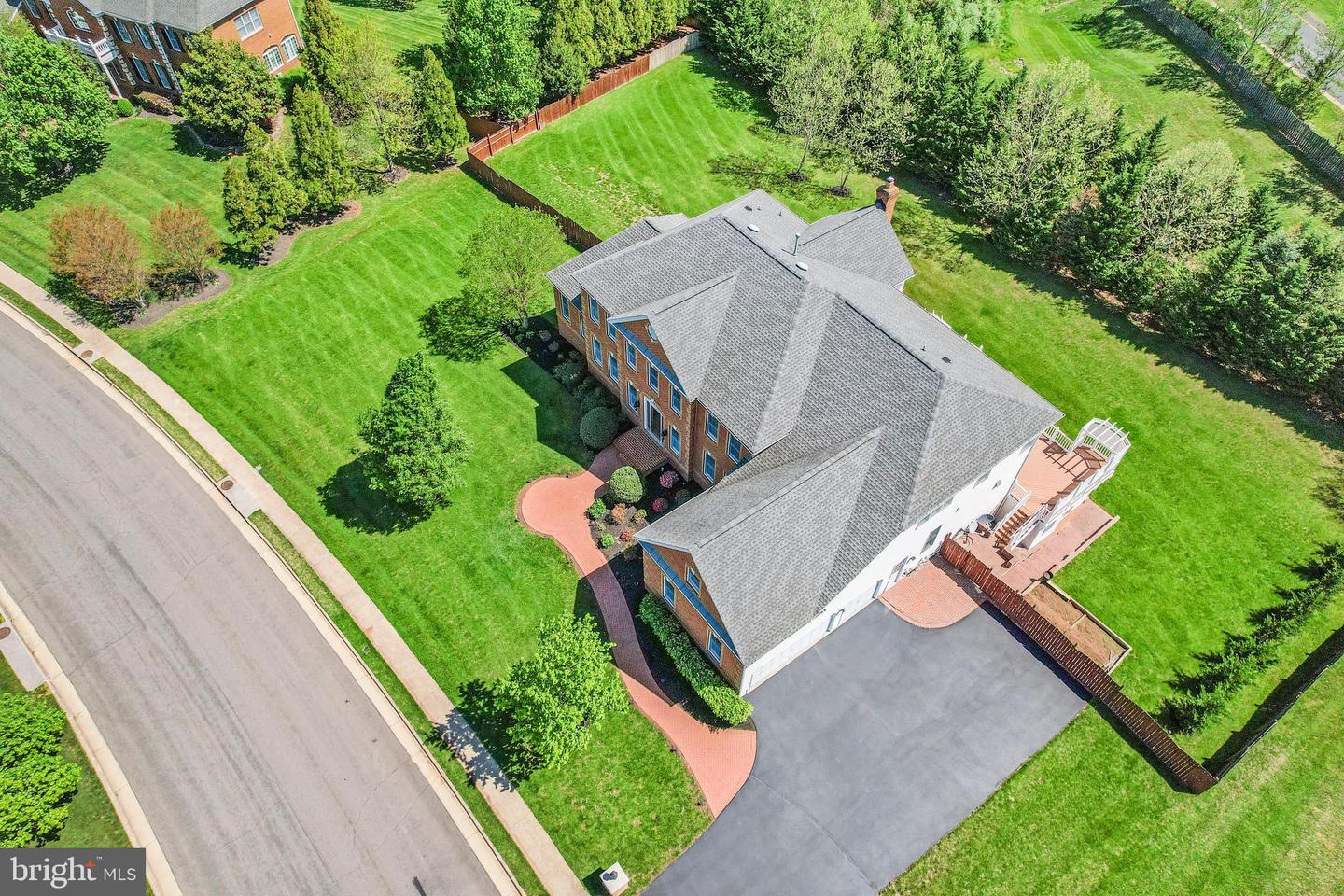 43112 UNISON KNOLL CIR, ASHBURN, Virginia 20148, 6 Bedrooms Bedrooms, ,7 BathroomsBathrooms,Residential,For sale,43112 UNISON KNOLL CIR,VALO2095200 MLS # VALO2095200