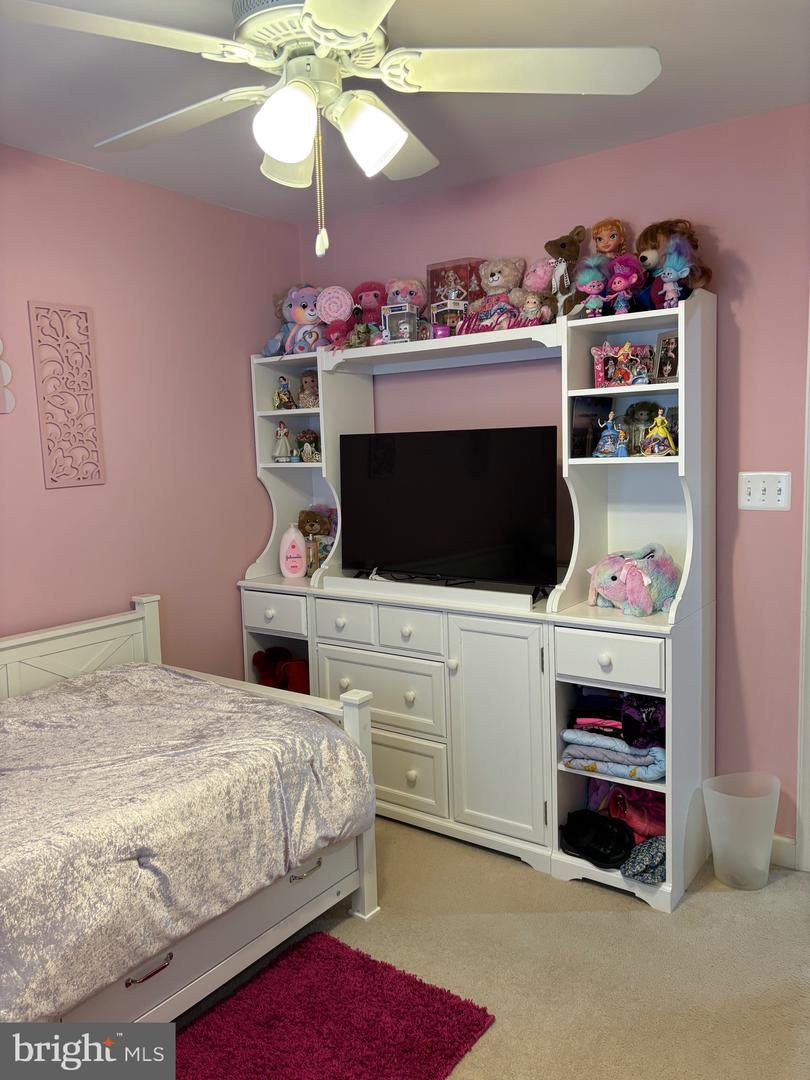1504 IDLEWILD BLVD, FREDERICKSBURG, Virginia 22401, 5 Bedrooms Bedrooms, 3 Rooms Rooms,3 BathroomsBathrooms,Residential,For sale,1504 IDLEWILD BLVD,VAFB2008088 MLS # VAFB2008088