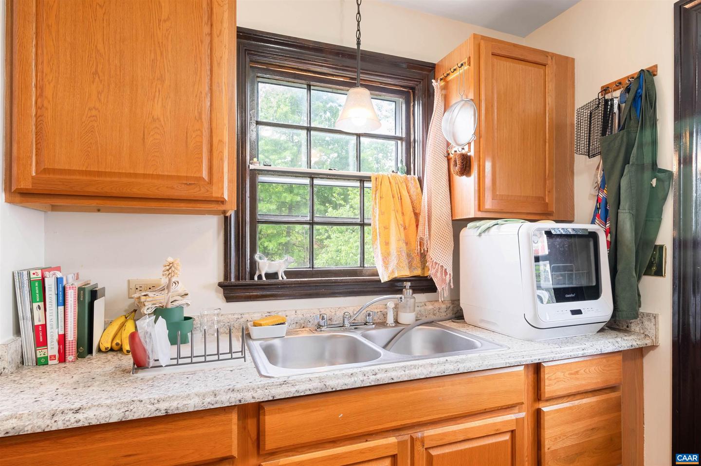 1210 MERIWETHER ST, CHARLOTTESVILLE, Virginia 22902, 2 Bedrooms Bedrooms, ,1 BathroomBathrooms,Residential,For sale,1210 MERIWETHER ST,663913 MLS # 663913