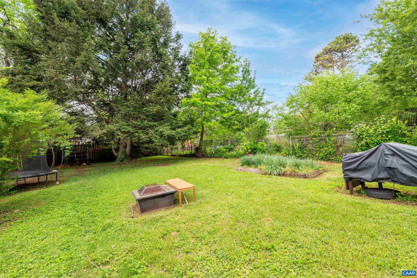 1210 MERIWETHER ST, CHARLOTTESVILLE, Virginia 22902, 2 Bedrooms Bedrooms, ,1 BathroomBathrooms,Residential,For sale,1210 MERIWETHER ST,663913 MLS # 663913