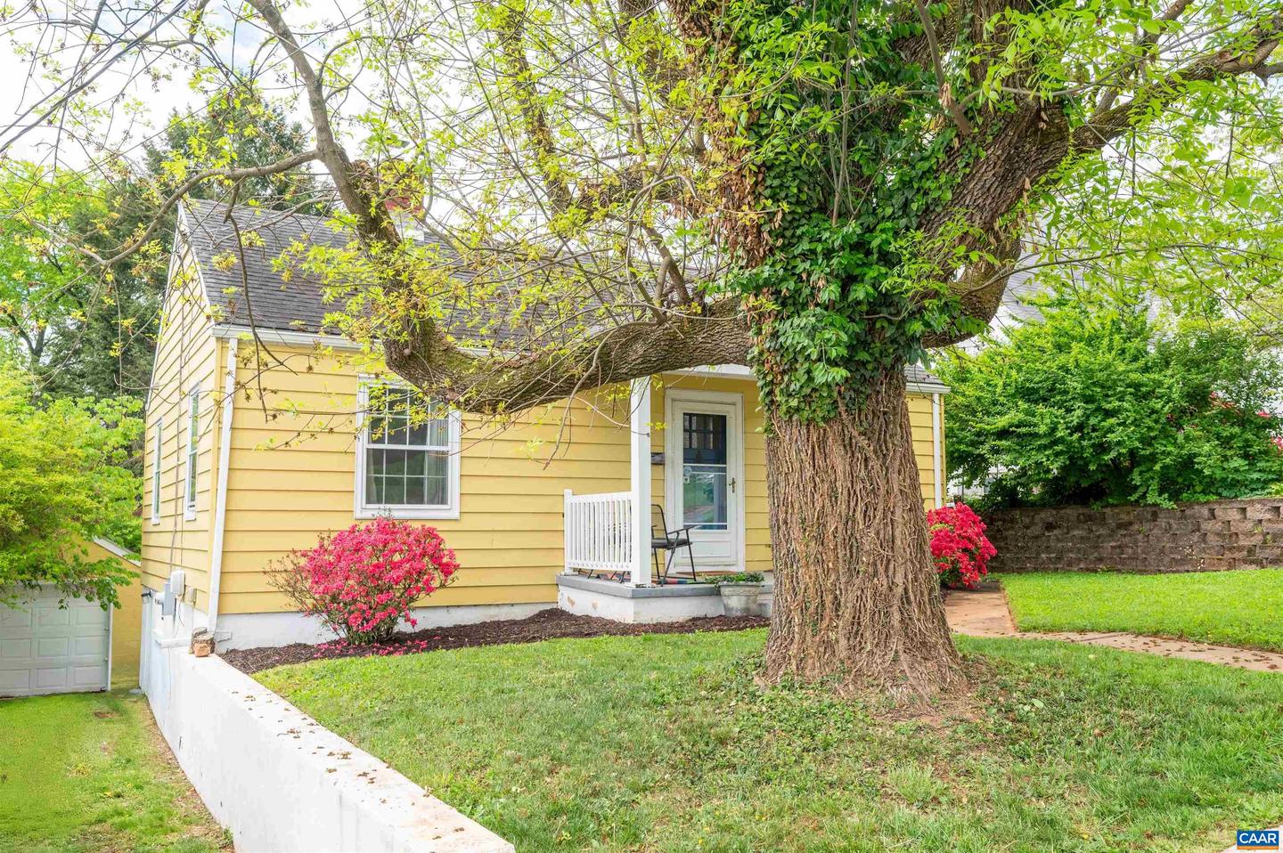 1210 MERIWETHER ST, CHARLOTTESVILLE, Virginia 22902, 2 Bedrooms Bedrooms, ,1 BathroomBathrooms,Residential,For sale,1210 MERIWETHER ST,663913 MLS # 663913