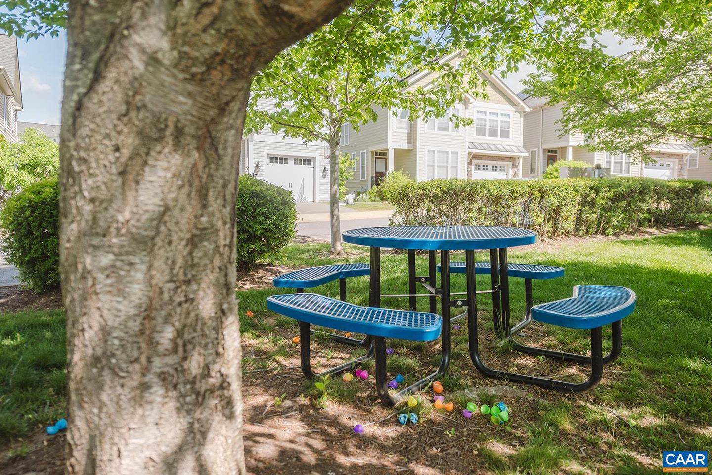 944 RAYMOND RD, CHARLOTTESVILLE, Virginia 22902, 5 Bedrooms Bedrooms, ,4 BathroomsBathrooms,Residential,For sale,944 RAYMOND RD,663907 MLS # 663907