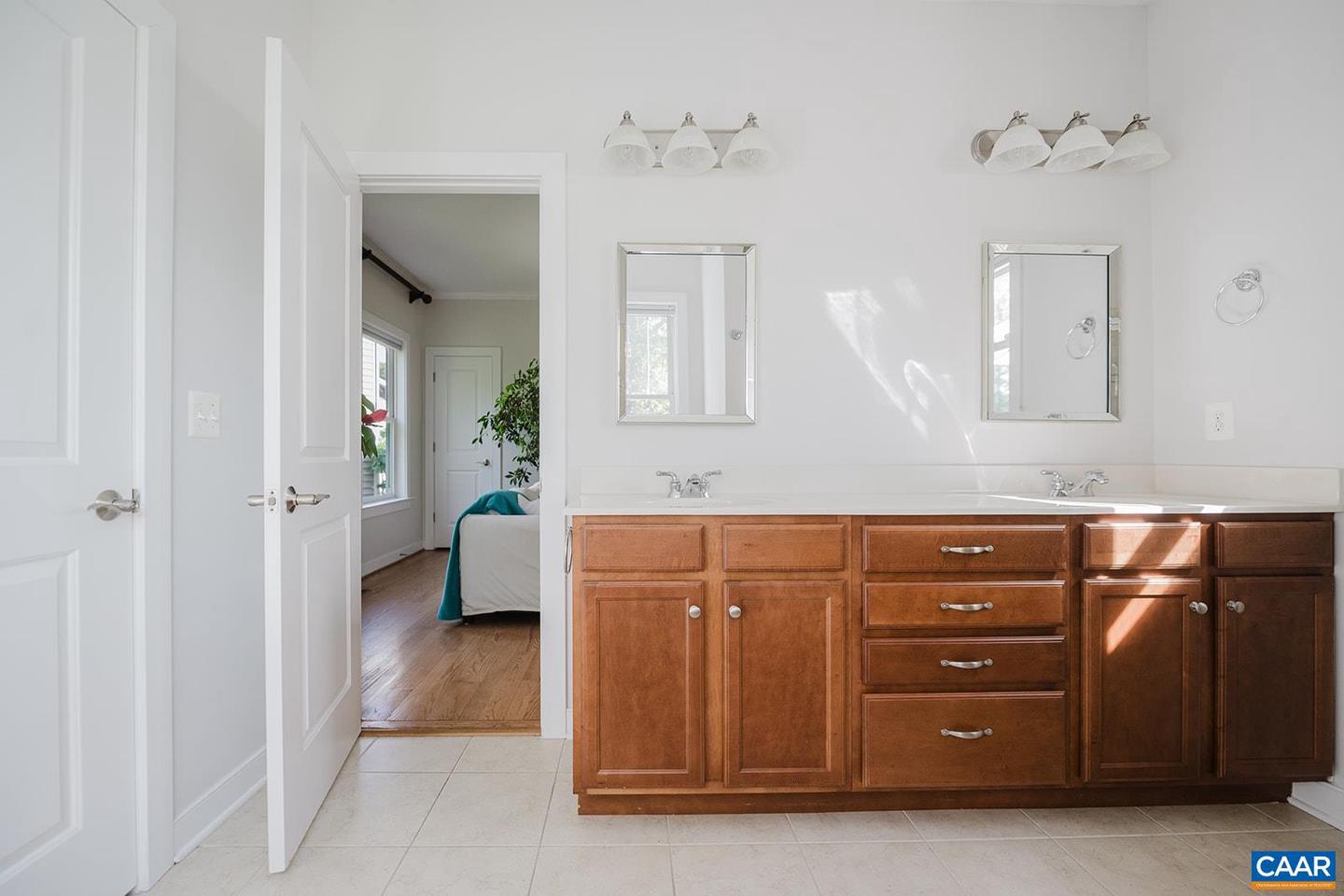 944 RAYMOND RD, CHARLOTTESVILLE, Virginia 22902, 5 Bedrooms Bedrooms, ,4 BathroomsBathrooms,Residential,For sale,944 RAYMOND RD,663907 MLS # 663907
