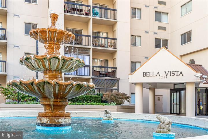 1211 S EADS ST S #401, ARLINGTON, Virginia 22202, 1 Bedroom Bedrooms, ,1 BathroomBathrooms,Residential,For sale,1211 S EADS ST S #401,VAAR2056842 MLS # VAAR2056842