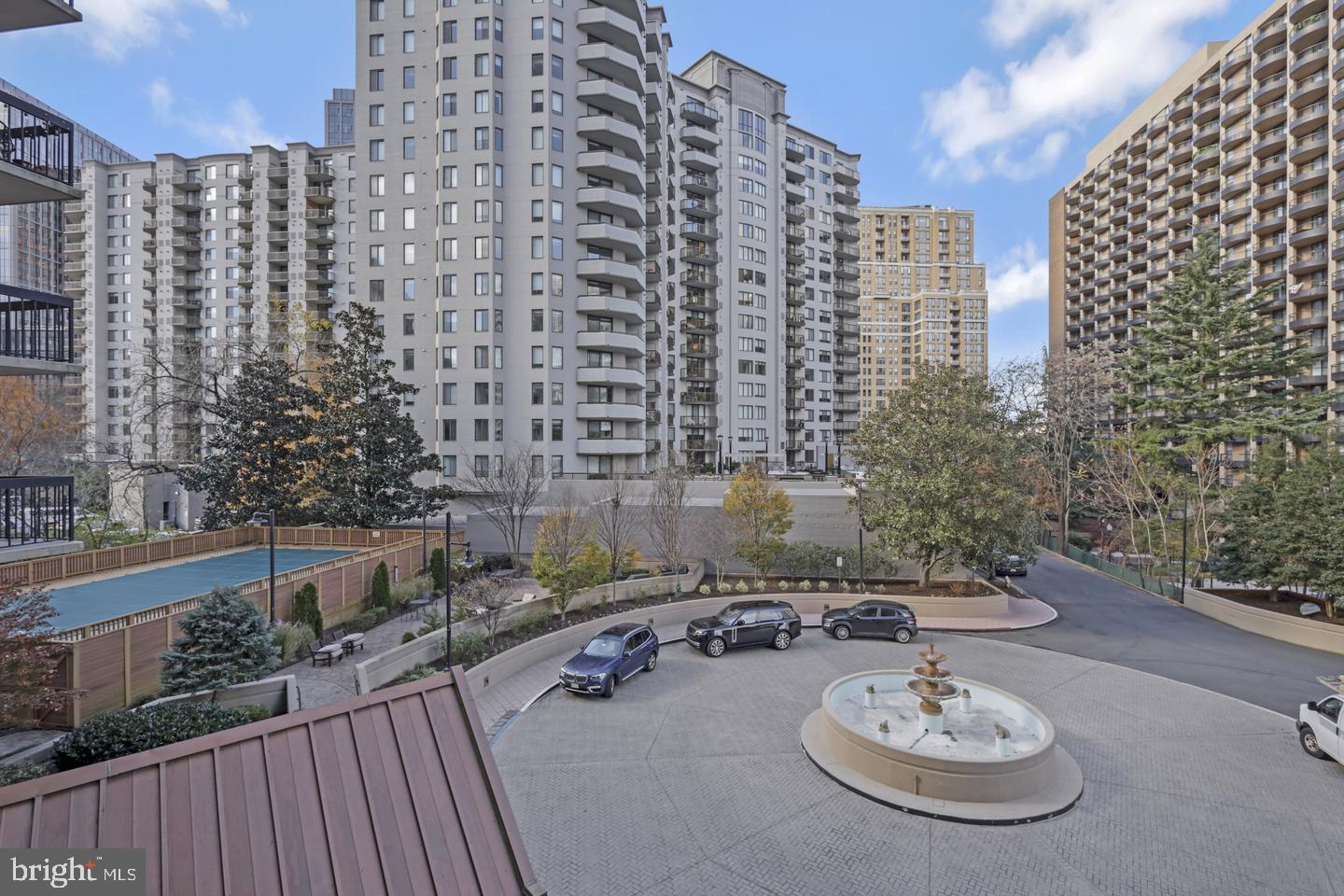 1211 S EADS ST S #401, ARLINGTON, Virginia 22202, 1 Bedroom Bedrooms, ,1 BathroomBathrooms,Residential,For sale,1211 S EADS ST S #401,VAAR2056842 MLS # VAAR2056842