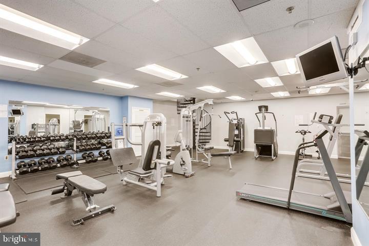 1211 S EADS ST S #401, ARLINGTON, Virginia 22202, 1 Bedroom Bedrooms, ,1 BathroomBathrooms,Residential,For sale,1211 S EADS ST S #401,VAAR2056842 MLS # VAAR2056842