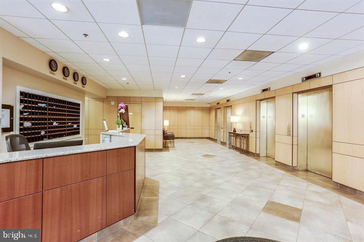 1211 S EADS ST S #401, ARLINGTON, Virginia 22202, 1 Bedroom Bedrooms, ,1 BathroomBathrooms,Residential,For sale,1211 S EADS ST S #401,VAAR2056842 MLS # VAAR2056842