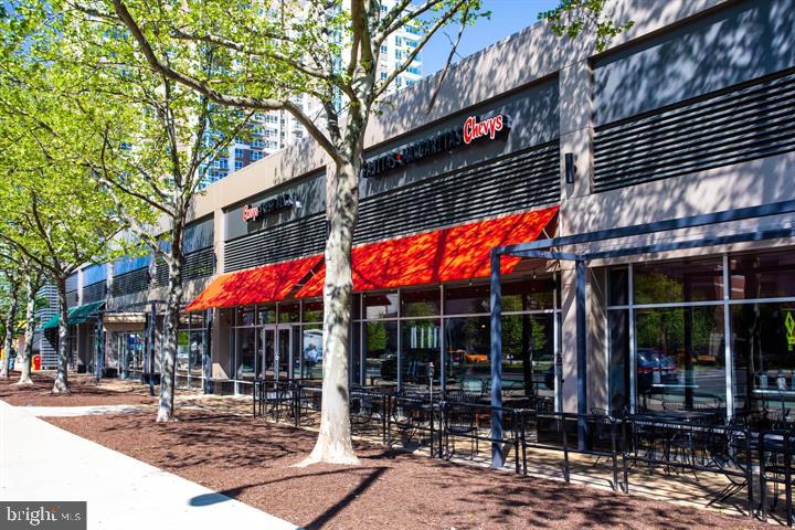 1211 S EADS ST S #401, ARLINGTON, Virginia 22202, 1 Bedroom Bedrooms, ,1 BathroomBathrooms,Residential,For sale,1211 S EADS ST S #401,VAAR2056842 MLS # VAAR2056842