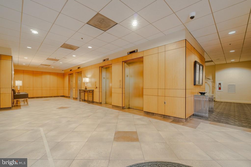 1211 S EADS ST S #401, ARLINGTON, Virginia 22202, 1 Bedroom Bedrooms, ,1 BathroomBathrooms,Residential,For sale,1211 S EADS ST S #401,VAAR2056842 MLS # VAAR2056842