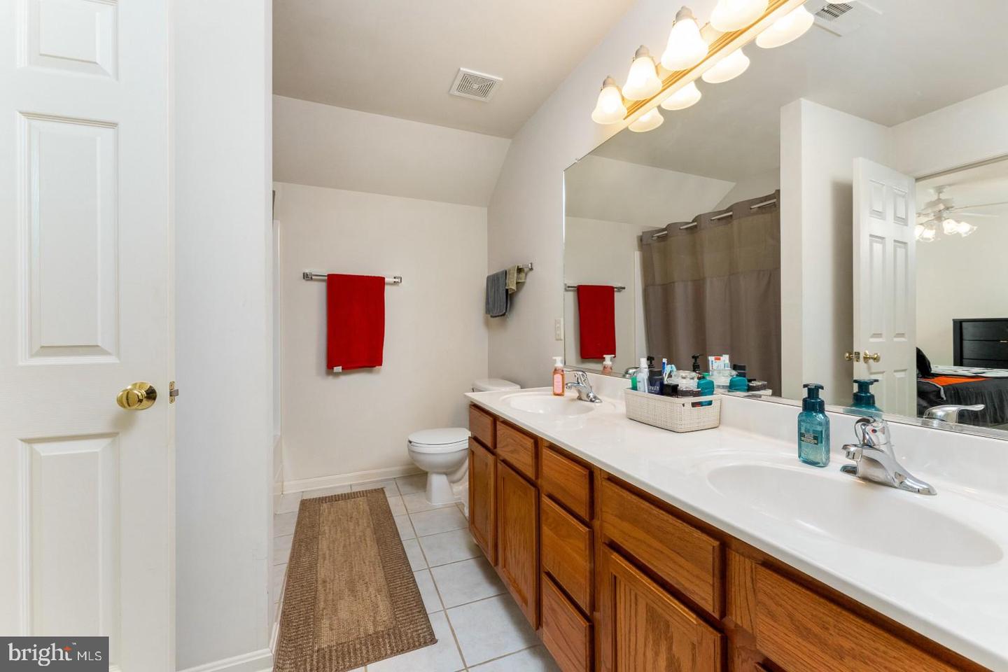 421 MOUNT OLIVE RD, FREDERICKSBURG, Virginia 22406, 5 Bedrooms Bedrooms, ,4 BathroomsBathrooms,Residential,For sale,421 MOUNT OLIVE RD,VAST2038410 MLS # VAST2038410