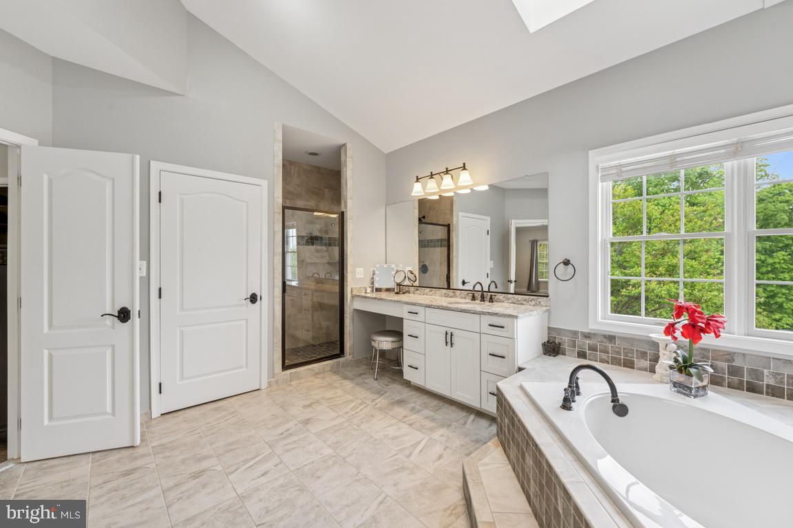 43526 PUMPKIN RIDGE CT, ASHBURN, Virginia 20147, 6 Bedrooms Bedrooms, ,4 BathroomsBathrooms,Residential,For sale,43526 PUMPKIN RIDGE CT,VALO2095266 MLS # VALO2095266