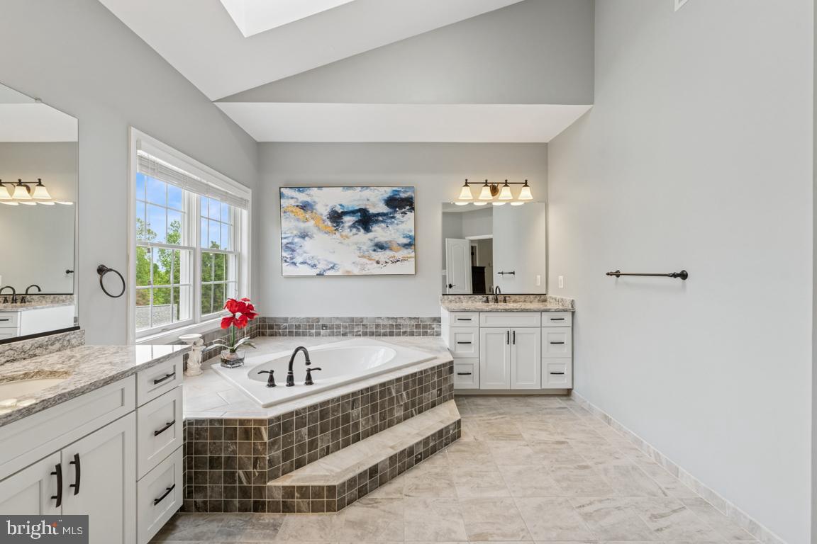 43526 PUMPKIN RIDGE CT, ASHBURN, Virginia 20147, 6 Bedrooms Bedrooms, ,4 BathroomsBathrooms,Residential,For sale,43526 PUMPKIN RIDGE CT,VALO2095266 MLS # VALO2095266
