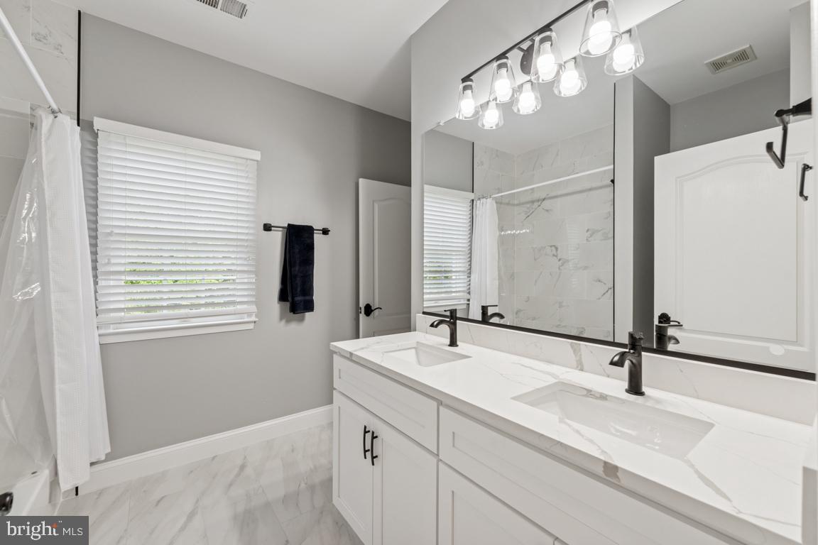43526 PUMPKIN RIDGE CT, ASHBURN, Virginia 20147, 6 Bedrooms Bedrooms, ,4 BathroomsBathrooms,Residential,For sale,43526 PUMPKIN RIDGE CT,VALO2095266 MLS # VALO2095266
