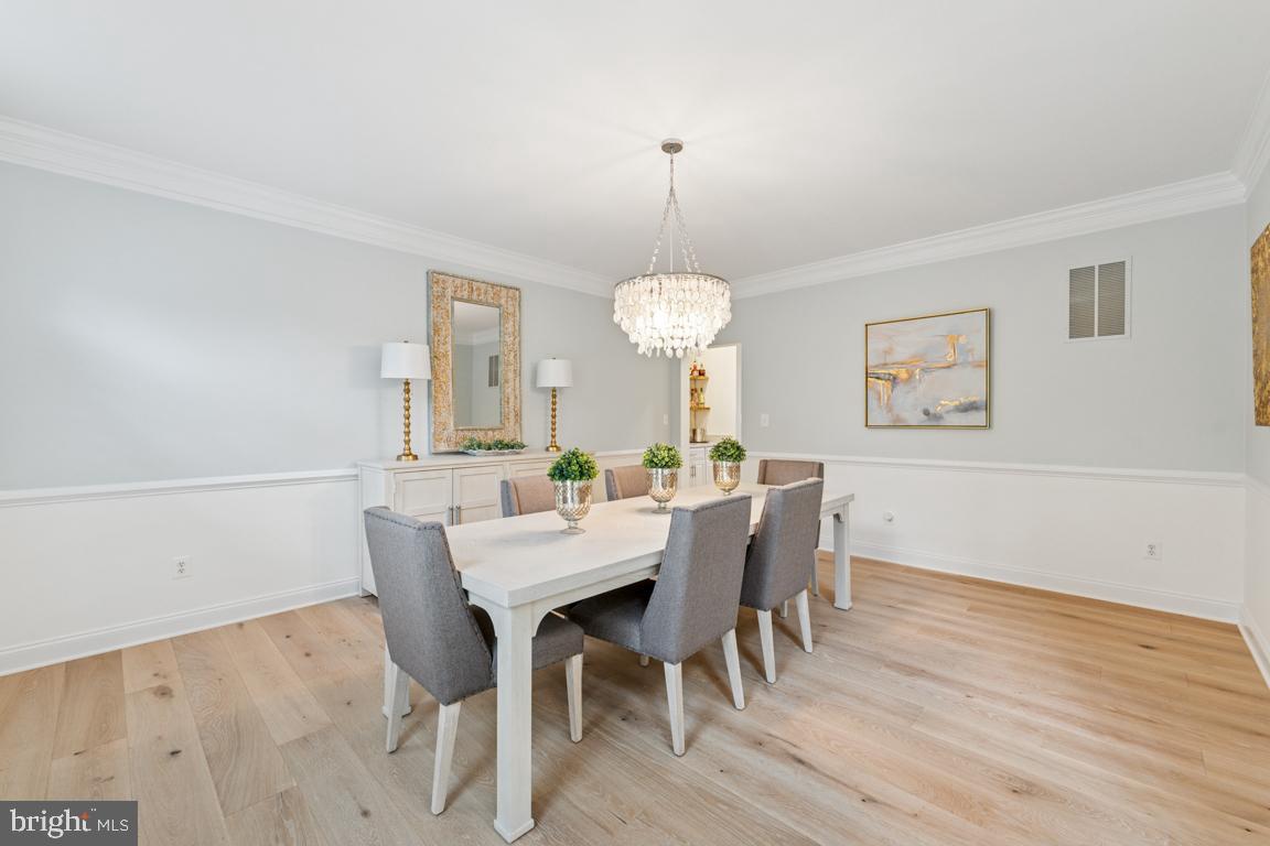 43526 PUMPKIN RIDGE CT, ASHBURN, Virginia 20147, 6 Bedrooms Bedrooms, ,4 BathroomsBathrooms,Residential,For sale,43526 PUMPKIN RIDGE CT,VALO2095266 MLS # VALO2095266