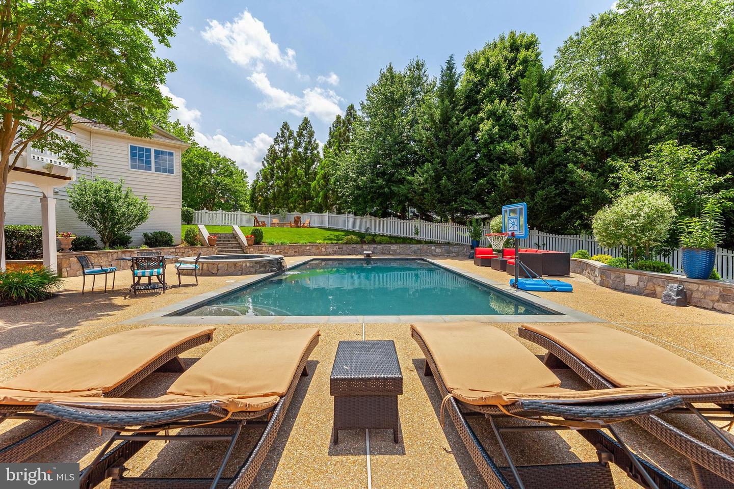 43526 PUMPKIN RIDGE CT, ASHBURN, Virginia 20147, 6 Bedrooms Bedrooms, ,4 BathroomsBathrooms,Residential,For sale,43526 PUMPKIN RIDGE CT,VALO2095266 MLS # VALO2095266