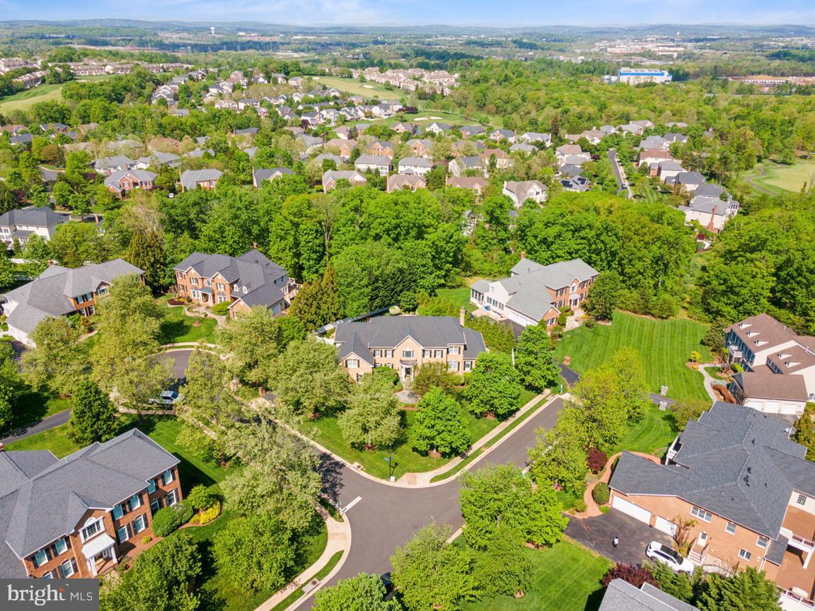 43526 PUMPKIN RIDGE CT, ASHBURN, Virginia 20147, 6 Bedrooms Bedrooms, ,4 BathroomsBathrooms,Residential,For sale,43526 PUMPKIN RIDGE CT,VALO2095266 MLS # VALO2095266