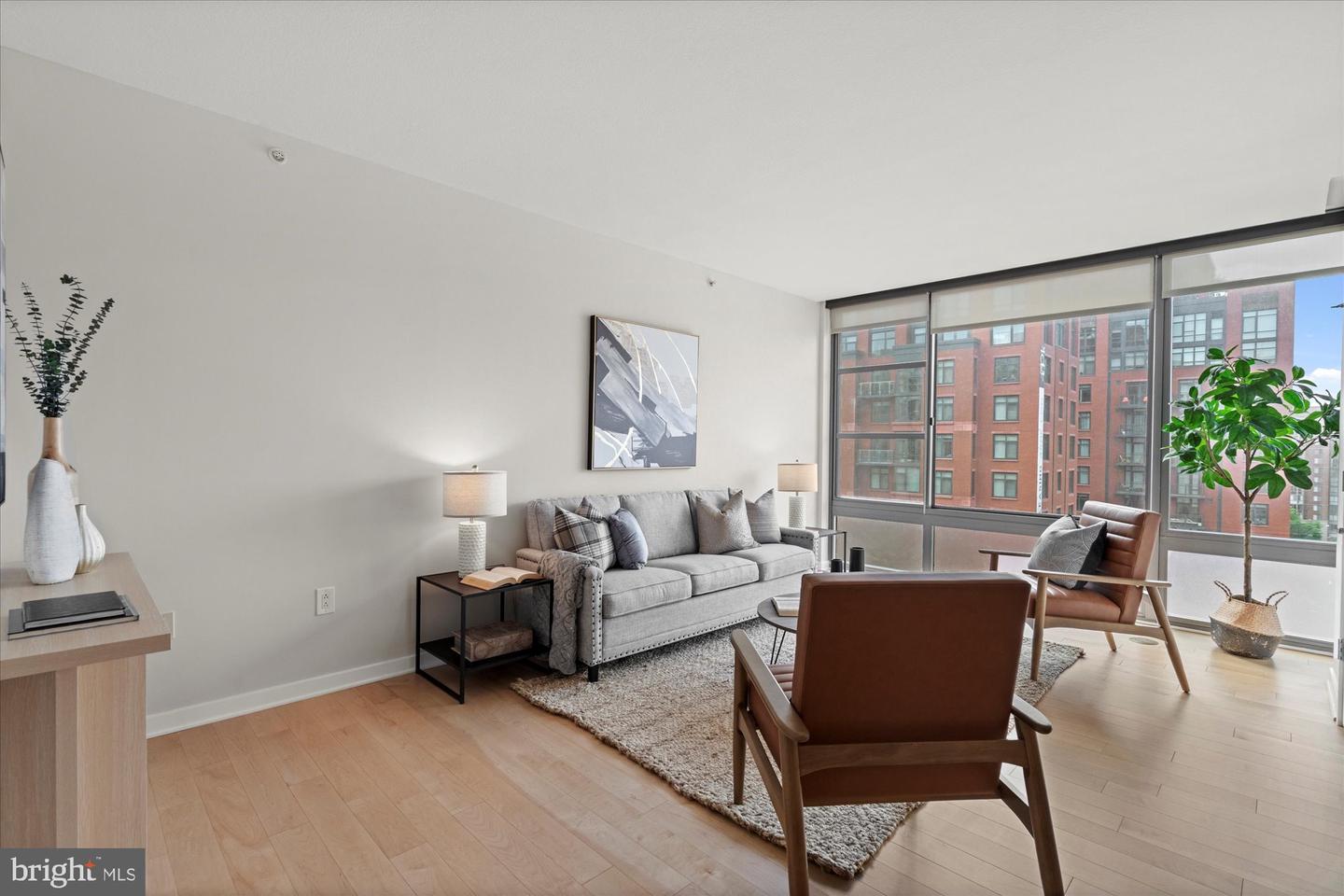 475 K ST NW #817, WASHINGTON, District Of Columbia 20001, 1 Bedroom Bedrooms, 4 Rooms Rooms,1 BathroomBathrooms,Residential,For sale,475 K ST NW #817,DCDC2198354 MLS # DCDC2198354