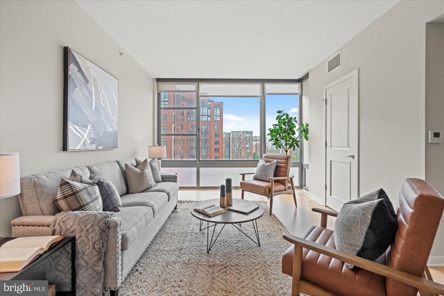 475 K ST NW #817, WASHINGTON, District Of Columbia 20001, 1 Bedroom Bedrooms, 4 Rooms Rooms,1 BathroomBathrooms,Residential,For sale,475 K ST NW #817,DCDC2198354 MLS # DCDC2198354