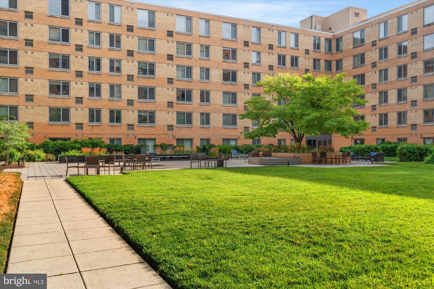 475 K ST NW #817, WASHINGTON, District Of Columbia 20001, 1 Bedroom Bedrooms, 4 Rooms Rooms,1 BathroomBathrooms,Residential,For sale,475 K ST NW #817,DCDC2198354 MLS # DCDC2198354