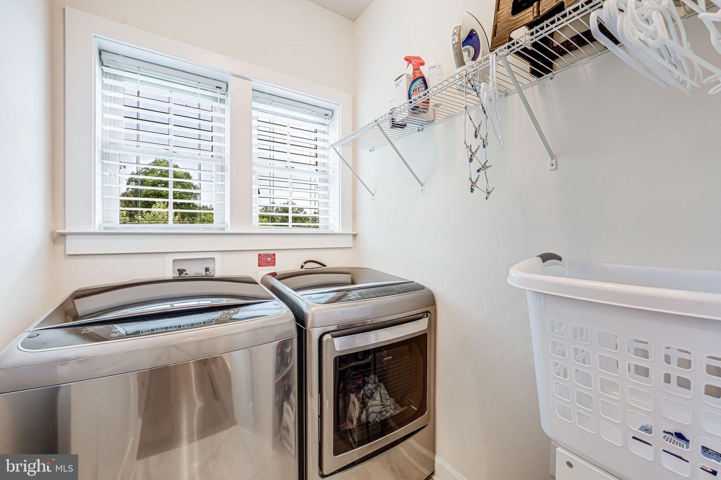 7242 MAGPIE LN, FALLS CHURCH, Virginia 22043, 4 Bedrooms Bedrooms, ,3 BathroomsBathrooms,Residential,For sale,7242 MAGPIE LN,VAFX2237884 MLS # VAFX2237884