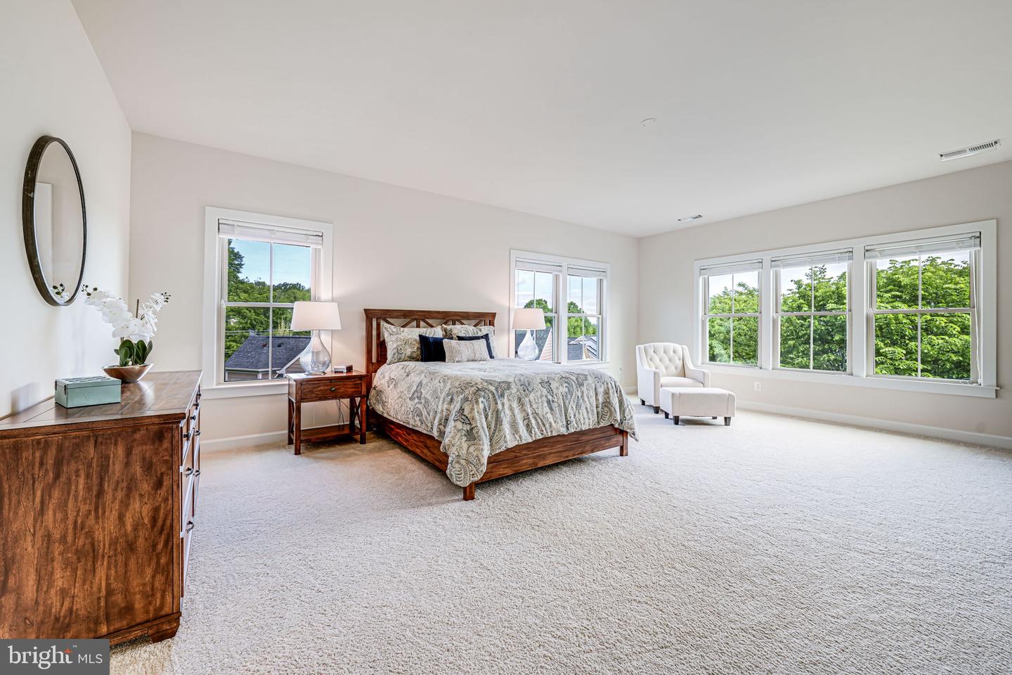7242 MAGPIE LN, FALLS CHURCH, Virginia 22043, 4 Bedrooms Bedrooms, ,3 BathroomsBathrooms,Residential,For sale,7242 MAGPIE LN,VAFX2237884 MLS # VAFX2237884
