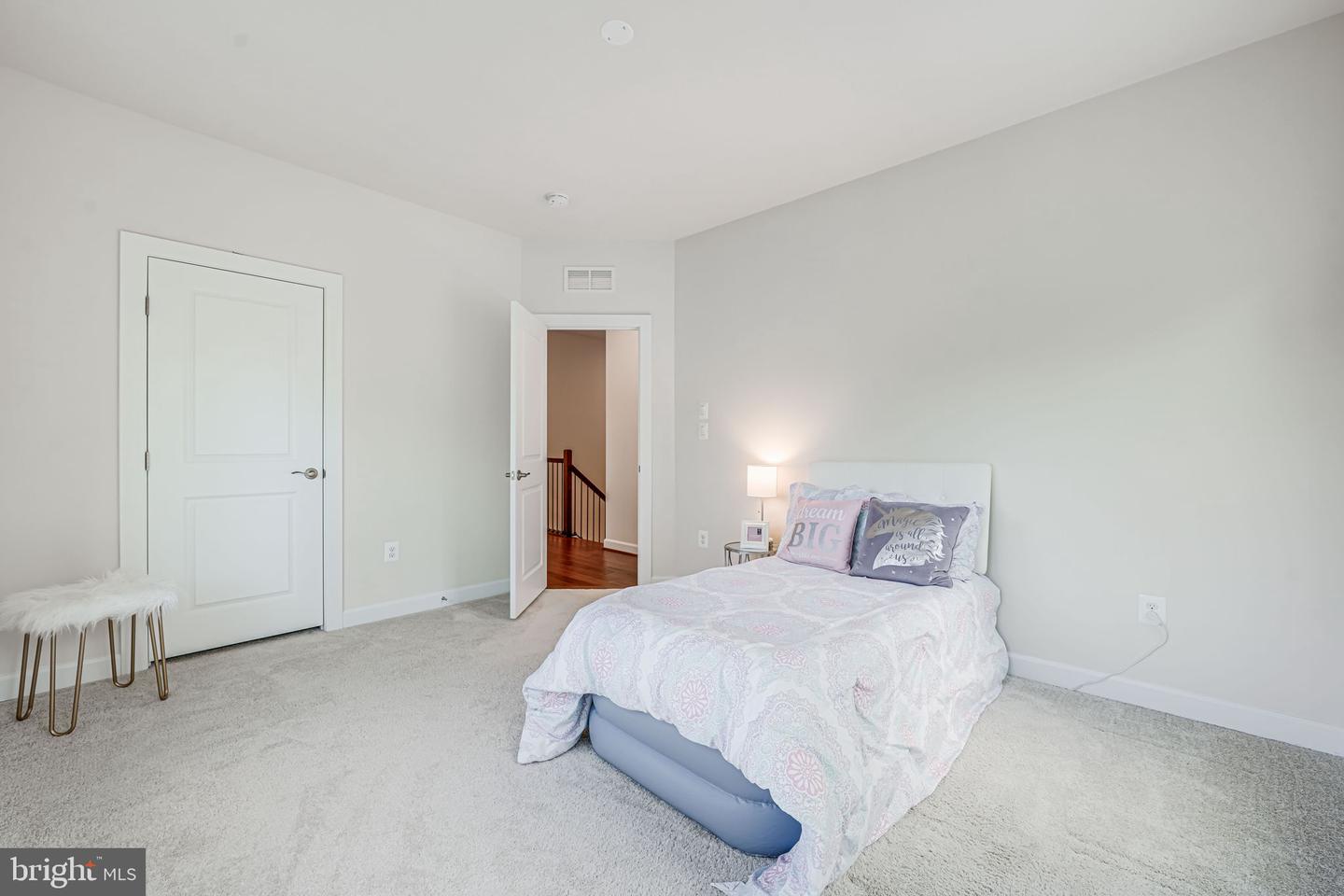 7242 MAGPIE LN, FALLS CHURCH, Virginia 22043, 4 Bedrooms Bedrooms, ,3 BathroomsBathrooms,Residential,For sale,7242 MAGPIE LN,VAFX2237884 MLS # VAFX2237884
