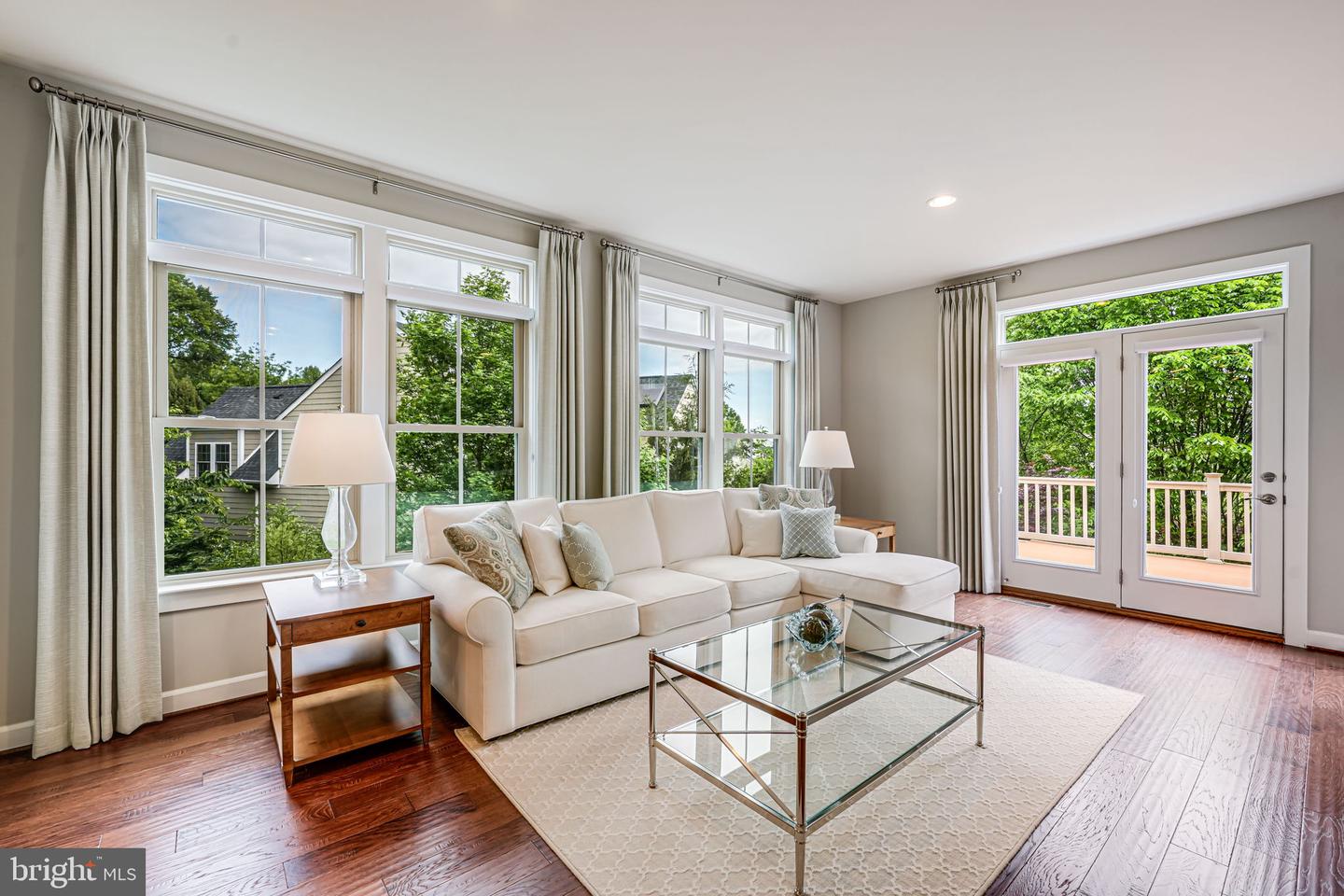 7242 MAGPIE LN, FALLS CHURCH, Virginia 22043, 4 Bedrooms Bedrooms, ,3 BathroomsBathrooms,Residential,For sale,7242 MAGPIE LN,VAFX2237884 MLS # VAFX2237884