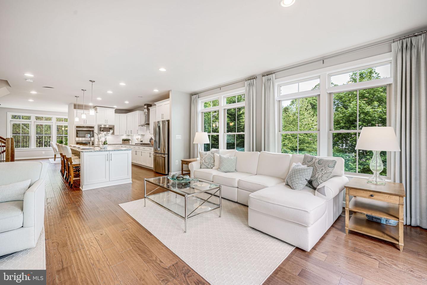 7242 MAGPIE LN, FALLS CHURCH, Virginia 22043, 4 Bedrooms Bedrooms, ,3 BathroomsBathrooms,Residential,For sale,7242 MAGPIE LN,VAFX2237884 MLS # VAFX2237884