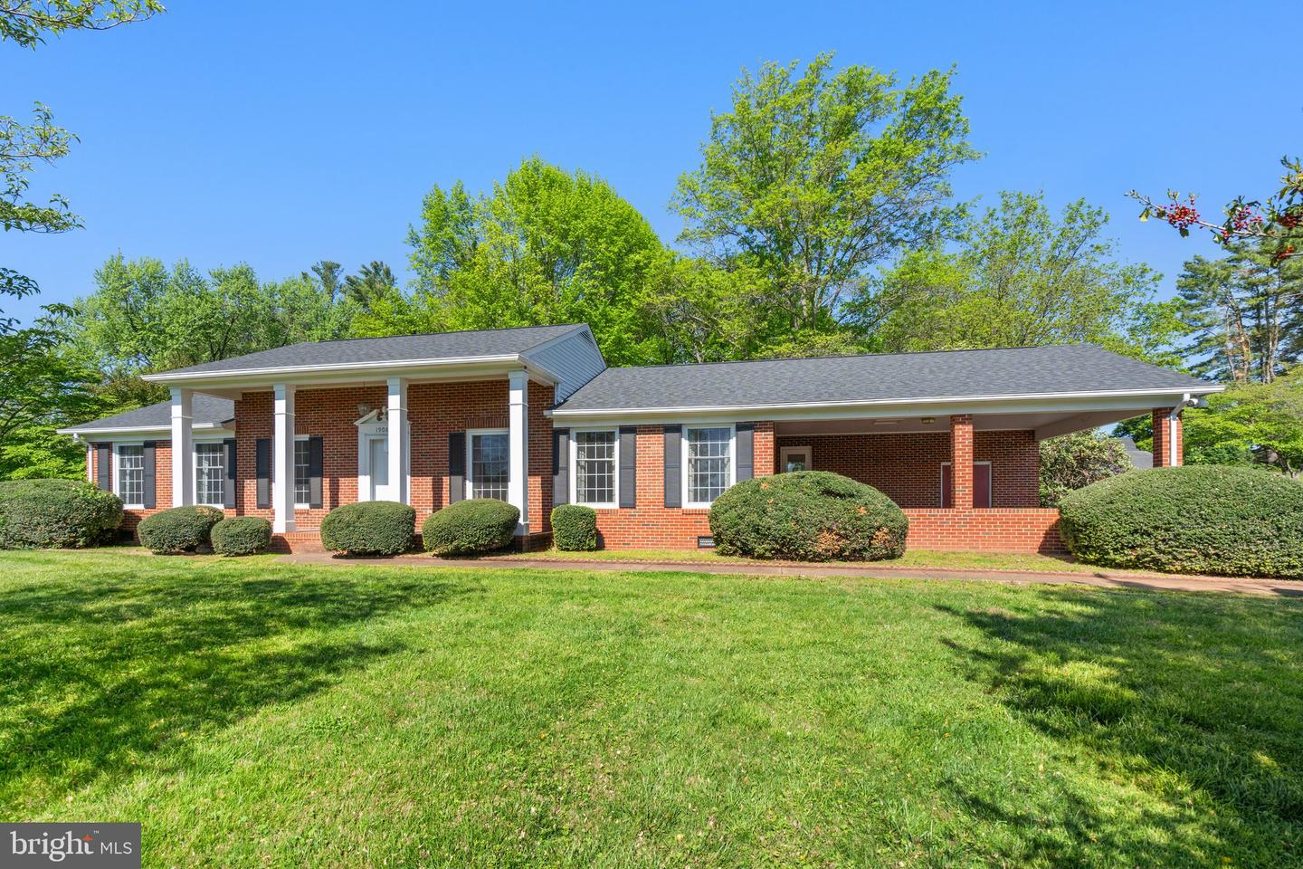 19084 COLONIAL DR, CULPEPER, Virginia 22701, 3 Bedrooms Bedrooms, ,2 BathroomsBathrooms,Residential,For sale,19084 COLONIAL DR,VACU2010440 MLS # VACU2010440